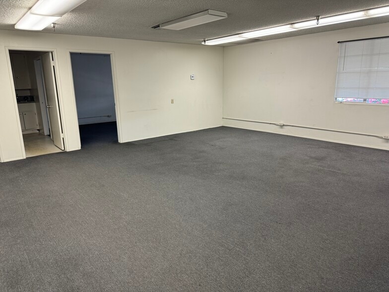 More Photos Of 8222 Allport Ave, Santa Fe Springs Manufacturing For Sale