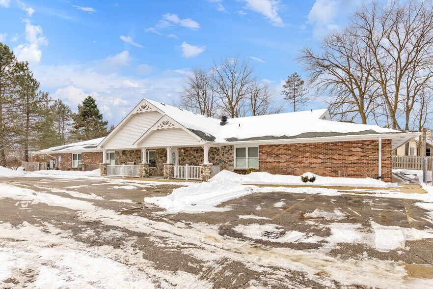 More Photos Of 5758 Cooley Lake Rd, Waterford Daycare Center For Sale