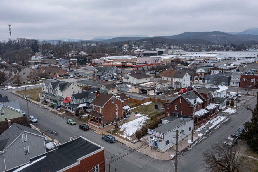 More Photos Of 2900 5th Ave, Altoona Restaurant For Sale