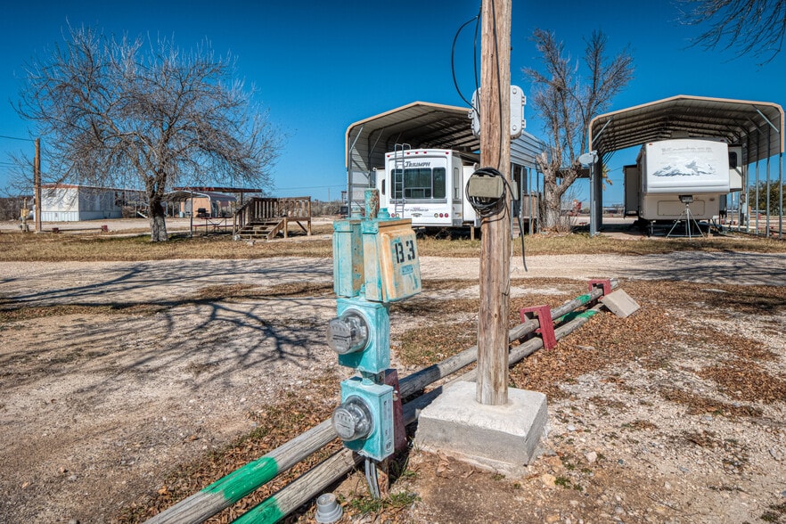 More Photos Of 9685 US 90 hwy, Del Rio Manufactured Housing Mobile Home Park For Sale