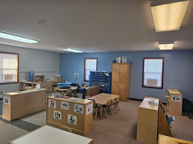 More Photos Of 210 E Fields Blvd, El Dorado Springs Schools For Sale