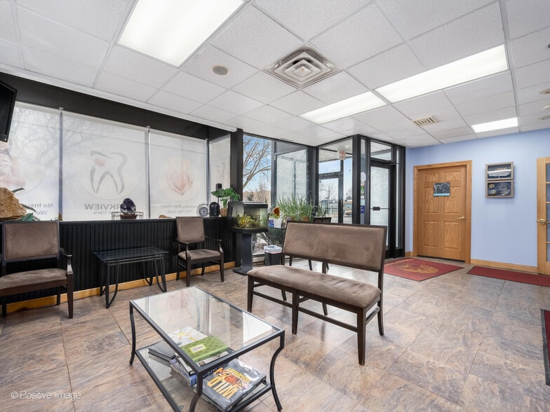 More Photos Of 4020-22 N Central Ave, Chicago Office For Sale