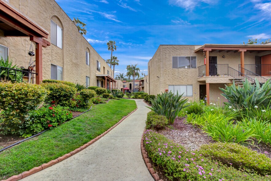 Primary Photo Of 8694 Lemon Ave, La Mesa Apartments For Sale