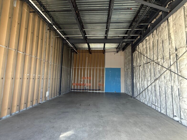 More Photos Of 2801 McKinney St, Melissa Unknown For Lease