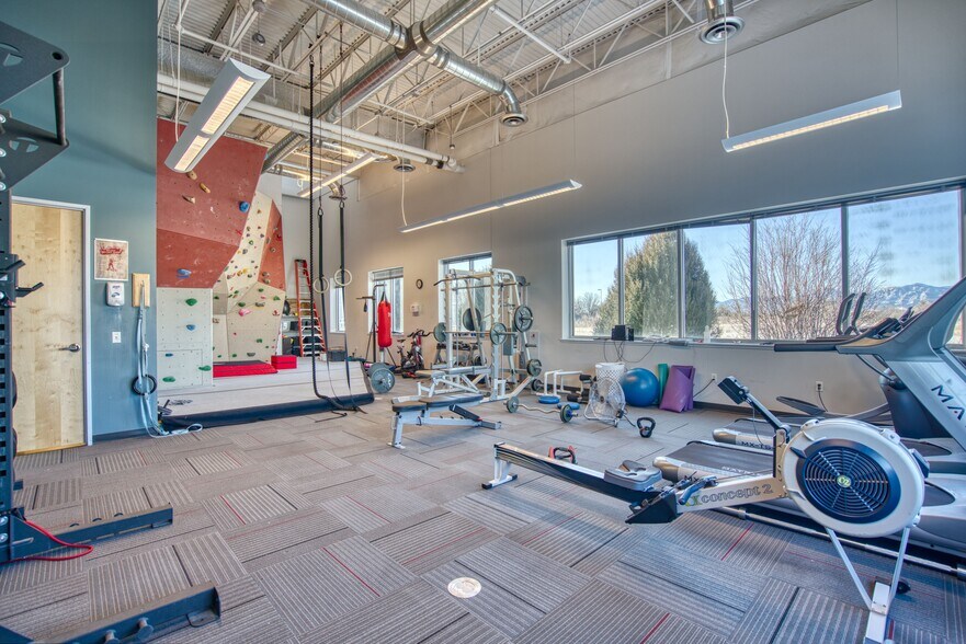 More Photos Of 6333 Dry Creek Pky, Niwot Industrial For Sale