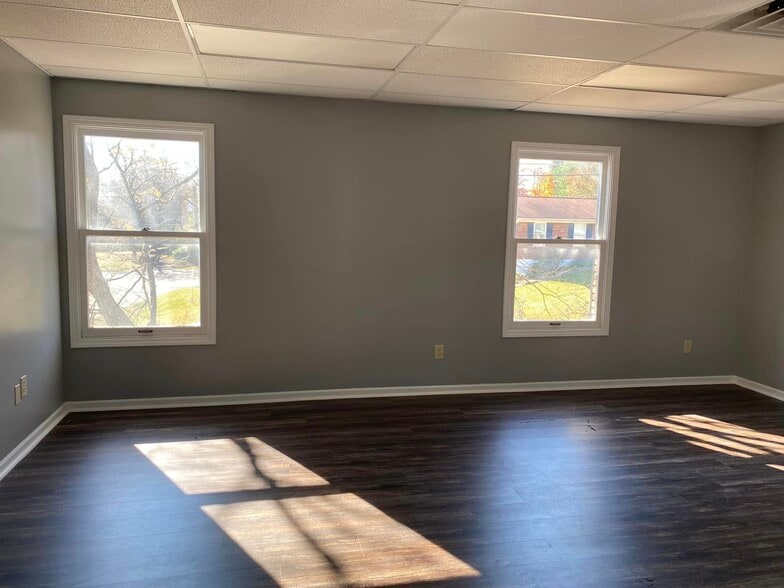More Photos Of 8333 Alexandria Pike, Alexandria Office For Lease