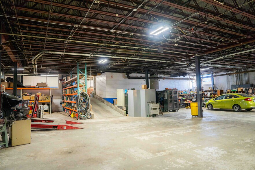 More Photos Of 201 N Missouri Ave, Sedalia Manufacturing For Sale