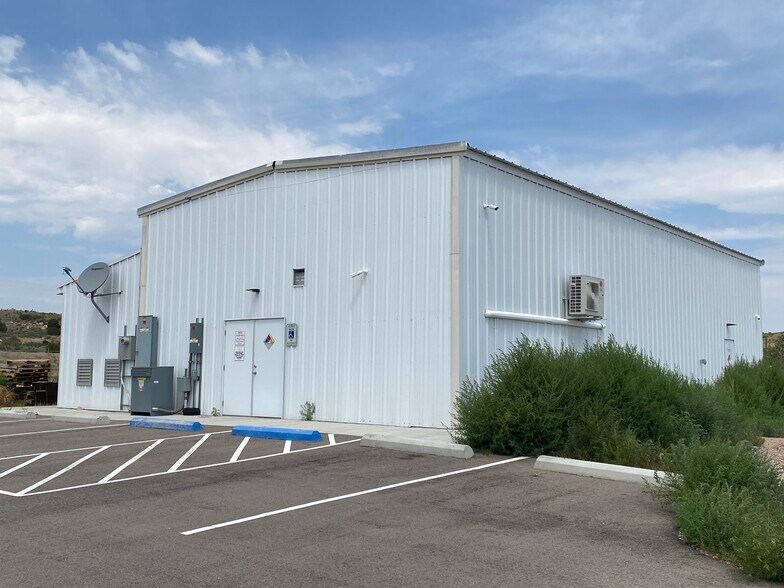 More Photos Of 4827 N Interstate 25, Pueblo Truck Terminal For Sale