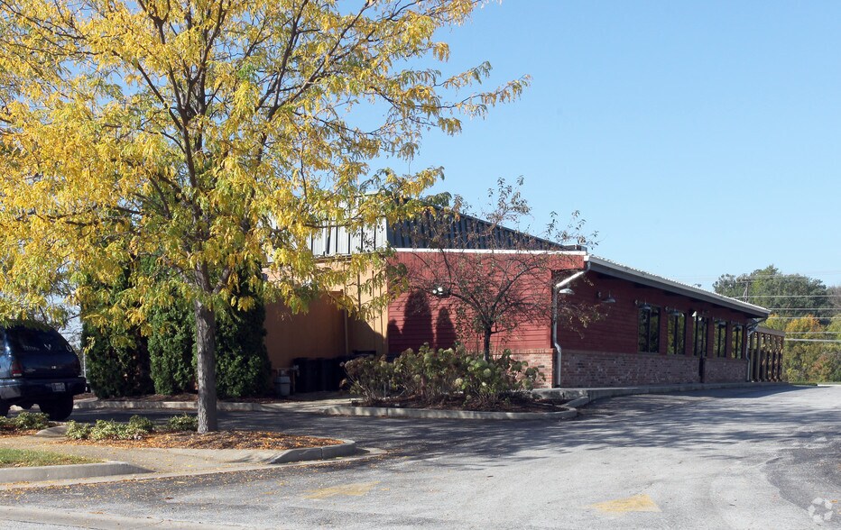 More Photos Of 5020 Cambridge Way, Plainfield Restaurant For Sale