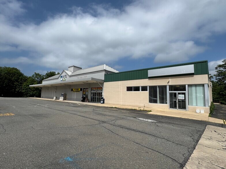 More Photos Of 239-241 N 1st St, Lehighton Storefront For Lease
