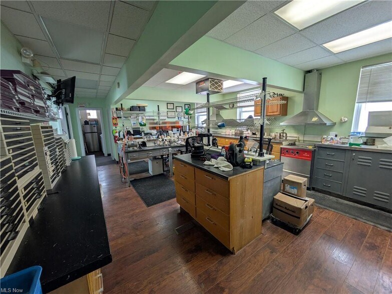 More Photos Of 211 Third St, Fairport Harbor Office For Sale