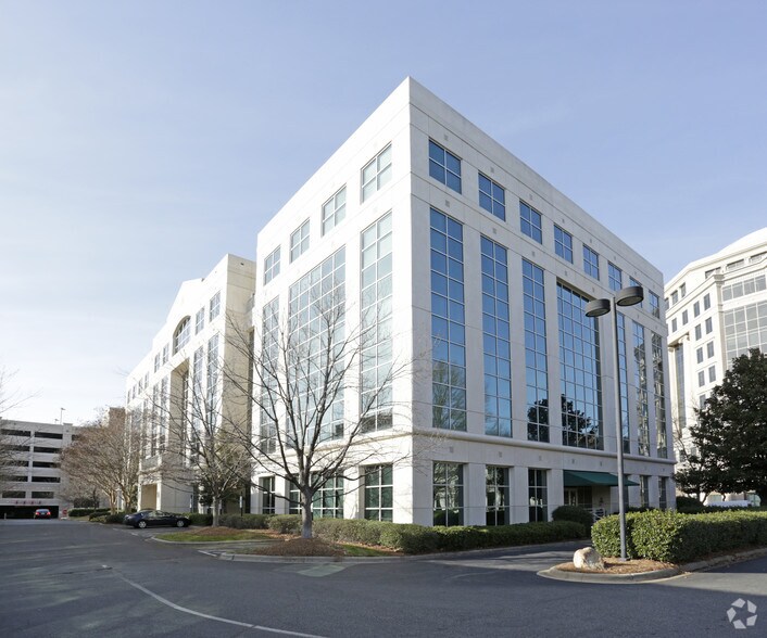 More Photos Of 5605 Carnegie Blvd, Charlotte Office For Lease