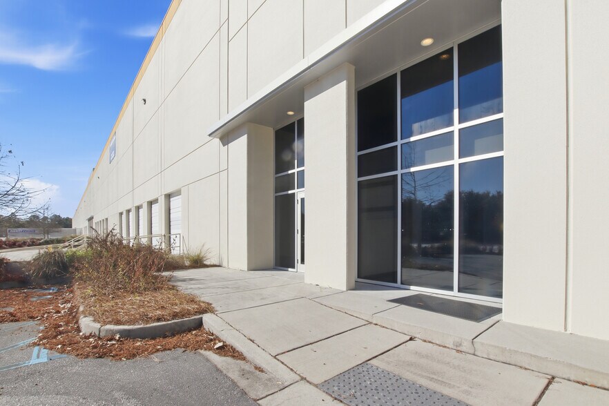 More Photos Of 2310 Charleston Regional Pky, Charleston Distribution For Lease