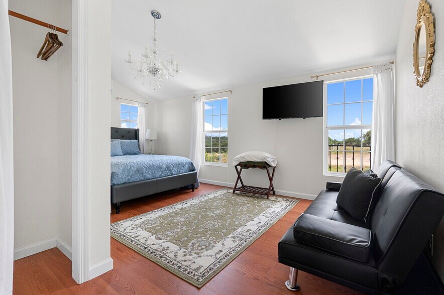 More Photos Of 1470 S Cranes Mill Rd, New Braunfels Lodge Meeting Hall For Sale