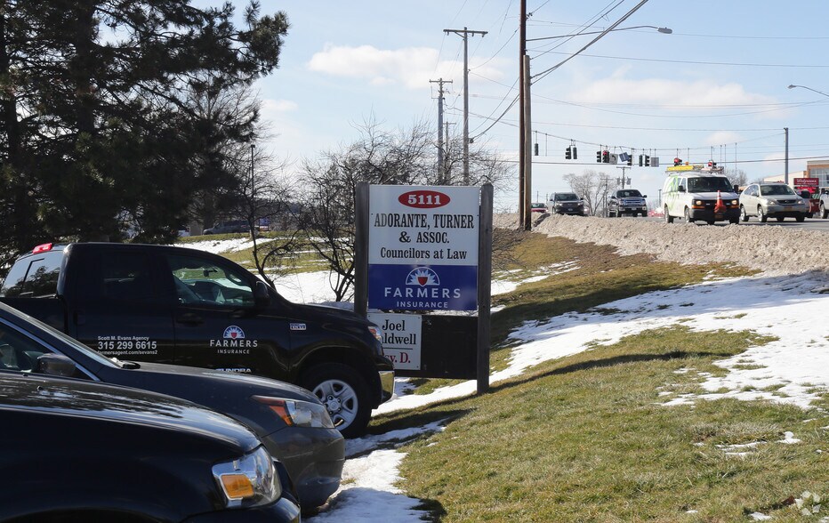 More Photos Of 5111 W Genesee St, Camillus Office For Lease