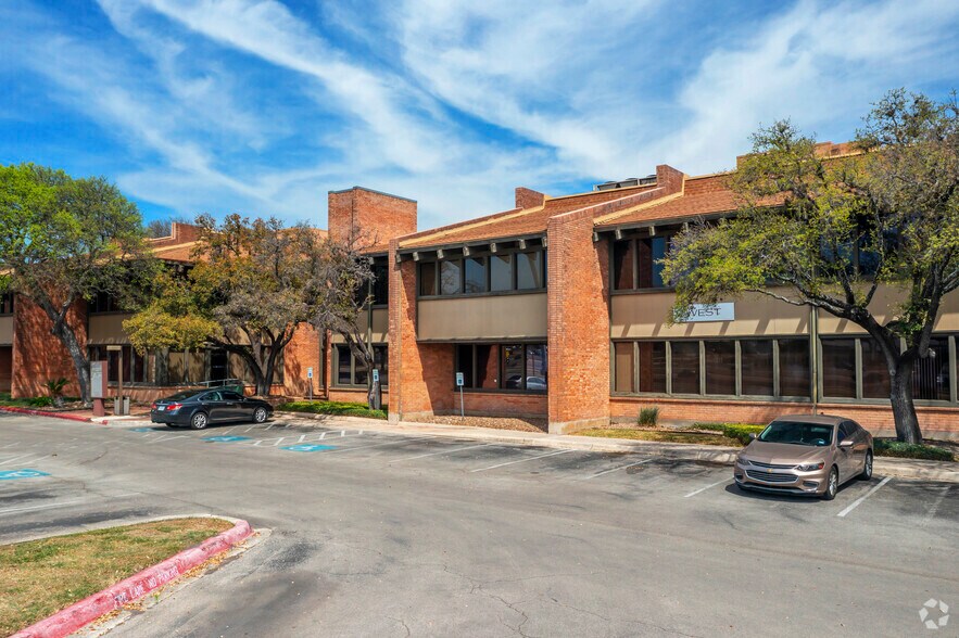 More Photos Of 6800 Park Ten Blvd, San Antonio Unknown For Lease