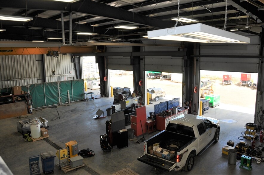 More Photos Of 7002 39th St, Leduc Manufacturing For Sale