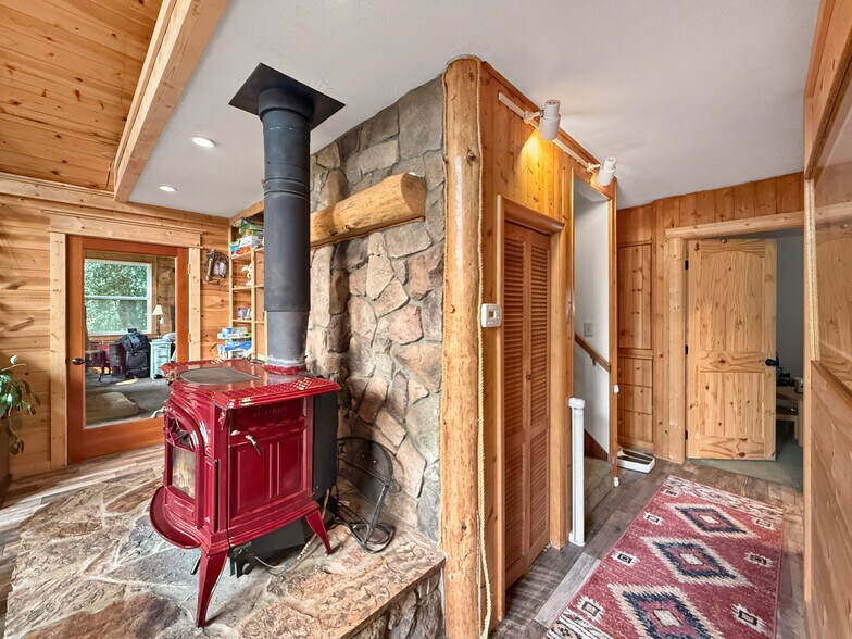 More Photos Of 37495 Boulder Flat Ln, Halfway Land For Sale