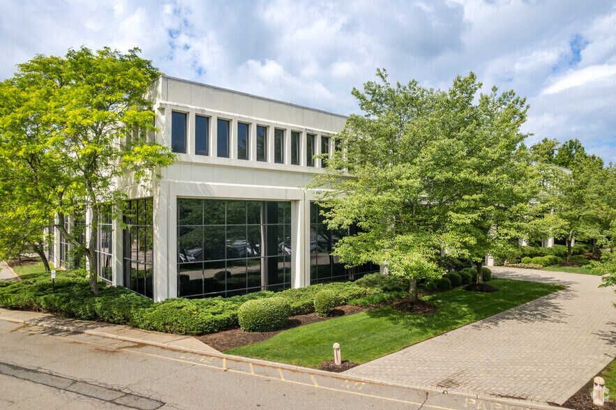 Primary Photo Of 30 Vreeland Rd, Florham Park Office For Lease