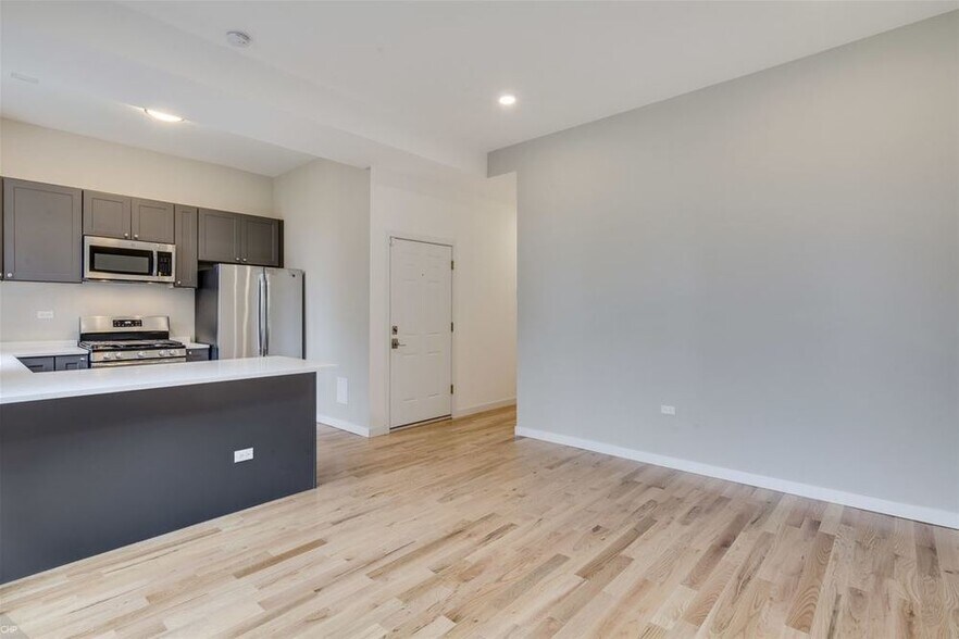 More Photos Of 4525 S Evans Ave, Chicago Apartments For Sale
