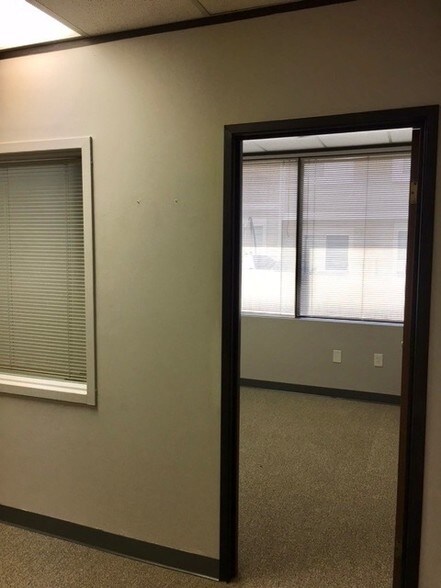 More Photos Of 2200 E 104th Ave, Thornton Office For Lease