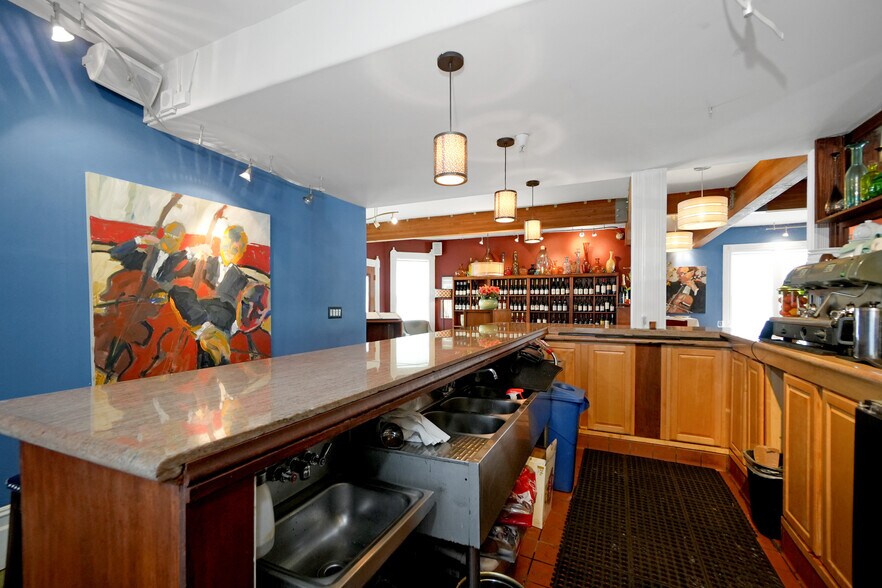 More Photos Of 742 B St, Hayward Restaurant For Sale