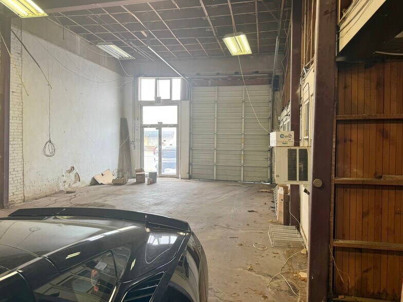More Photos Of 706 W California Ave, Oklahoma City General Retail For Sale