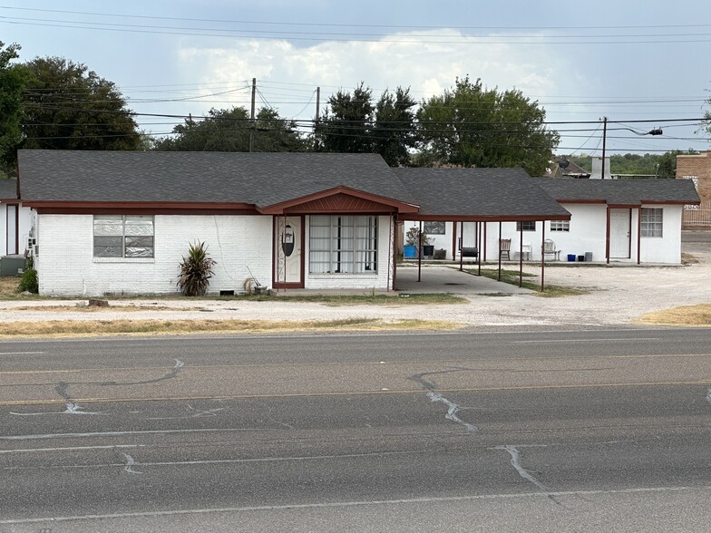 More Photos Of 164 W Old Highway 83, Rio Grande City Apartments For Sale