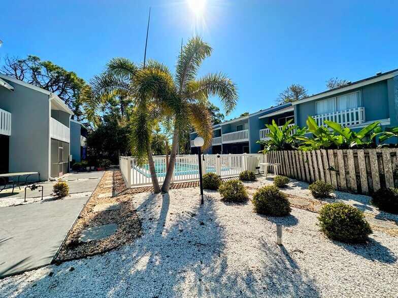 More Photos Of 2740-2748 Proctor Rd, Sarasota Apartments For Sale