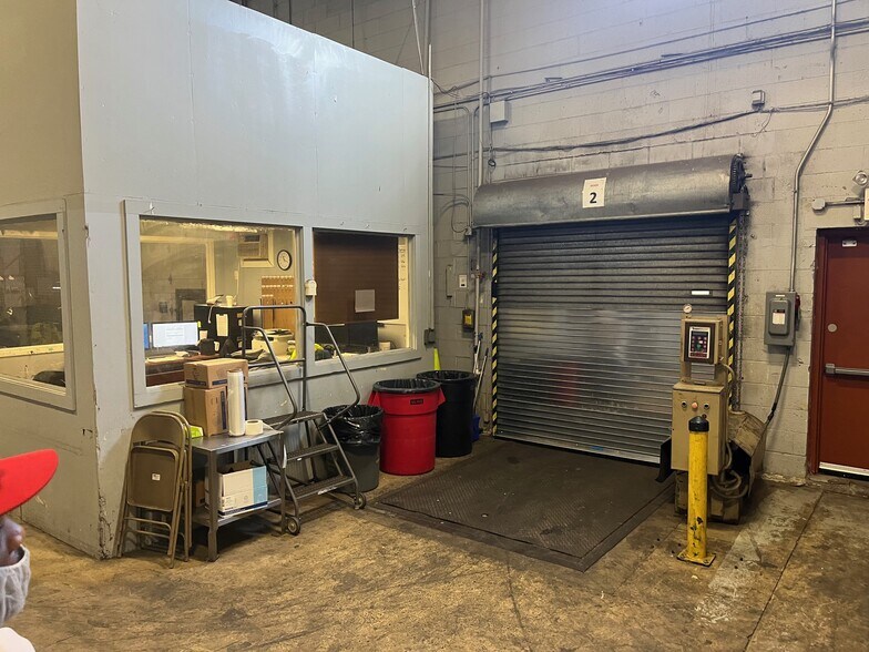 More Photos Of 50-60 Parkway Pl, Edison Warehouse For Sale
