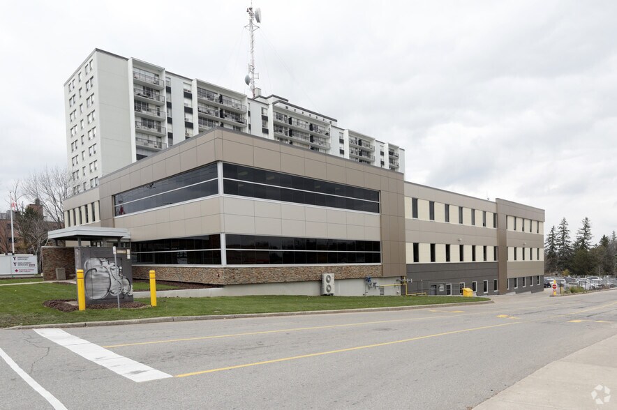 More Photos Of 800 King St W, Kitchener Office For Lease