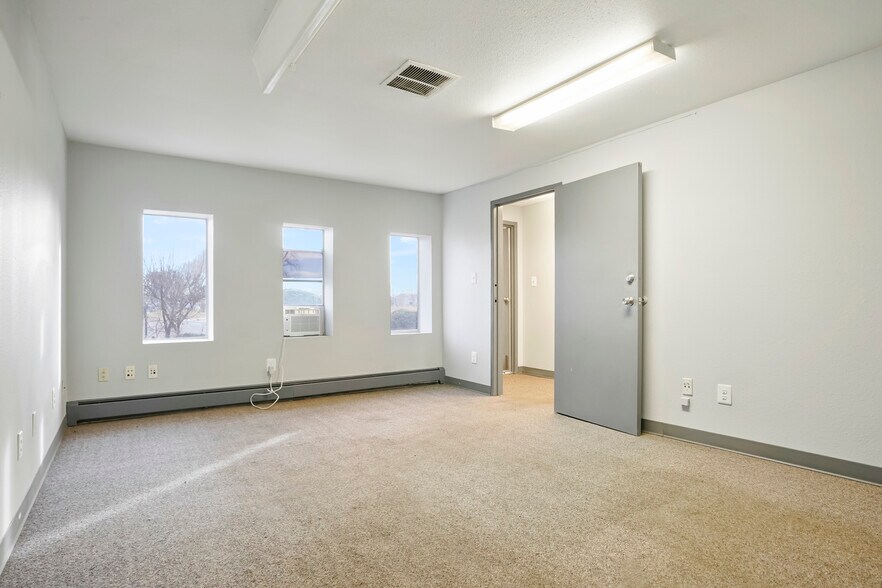 More Photos Of 5245 E 69th Ave, Commerce City Service For Lease