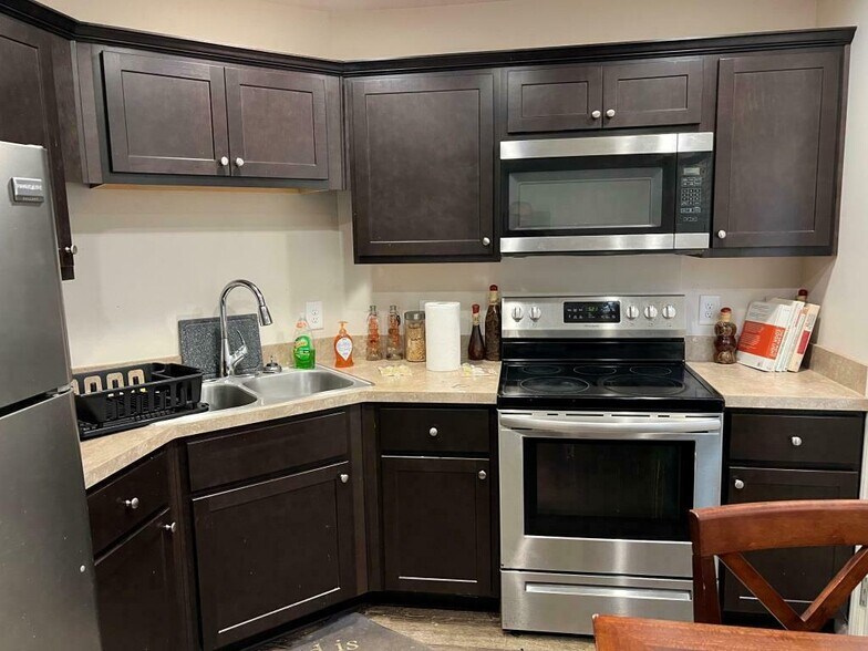 More Photos Of 3751 Martin Luther King Jr Dr SW, Atlanta Apartments For Sale