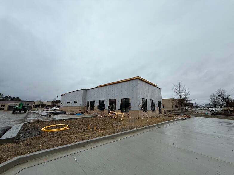 More Photos Of 2520 Lakeland Dr, Flowood Fast Food For Sale