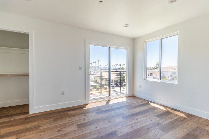 More Photos Of 4505 18th, Los Angeles Apartments For Sale