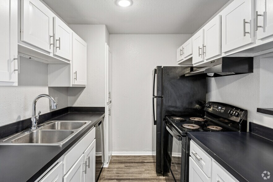 More Photos Of 6947 Everhart Rd, Corpus Christi Apartments For Sale
