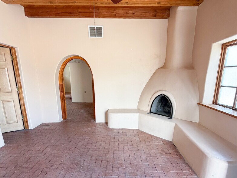 More Photos Of 4650 Corrales Rd, Corrales Medical For Sale