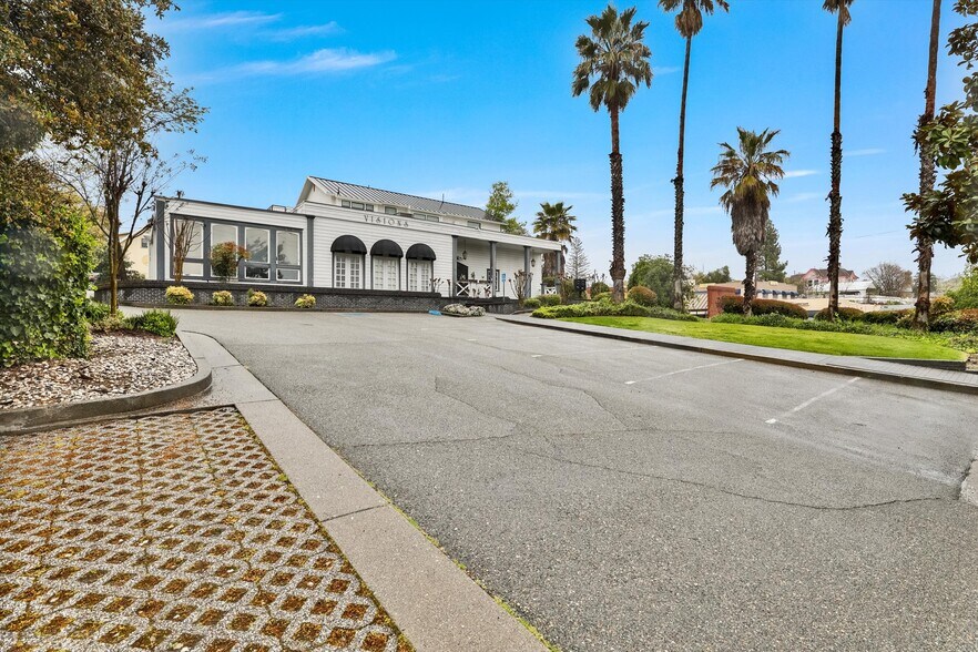 More Photos Of 144 Reamer St, Auburn Specialty For Sale