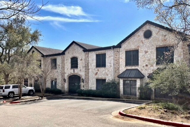 More Photos Of 4407 Bee Caves Rd, West Lake Hills Office For Lease