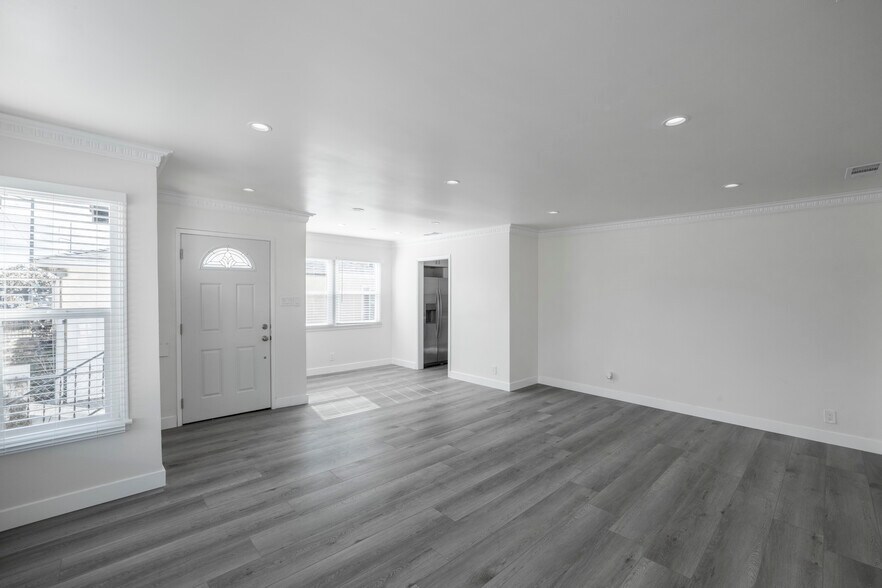 More Photos Of 14413 Firmona Ave, Lawndale Office Residential For Lease