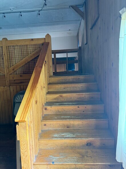 More Photos Of 10 Ruth St, Vernon General Retail For Sale