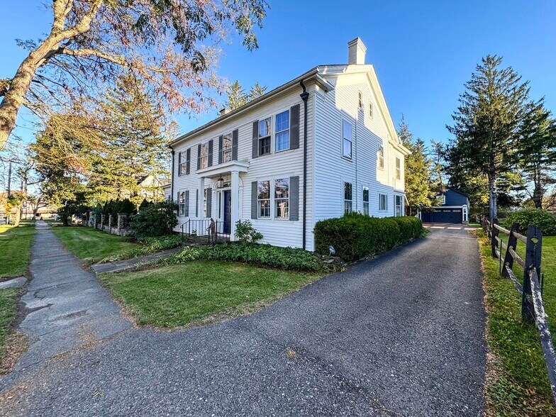 More Photos Of 24 Genesee St, New Berlin Specialty For Sale