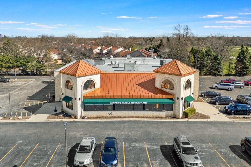 More Photos Of 980 W Lake St, Addison Restaurant For Sale