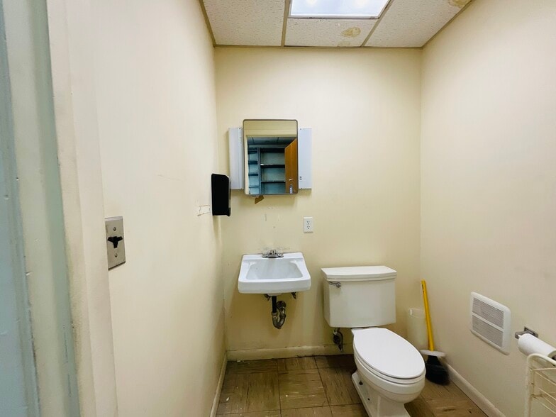 More Photos Of 113 West St, Pittsfield Storefront Retail Office For Sale