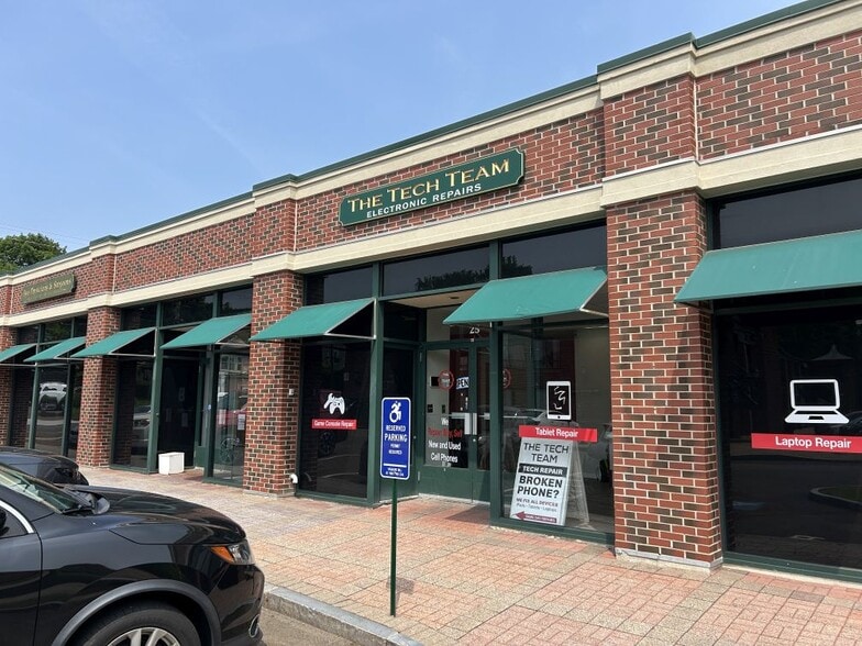 More Photos Of 1180-1236 Main St, Branford Unknown For Lease