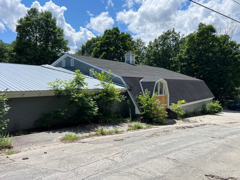 More Photos Of 32 Lafayette St, Claremont Freestanding For Sale