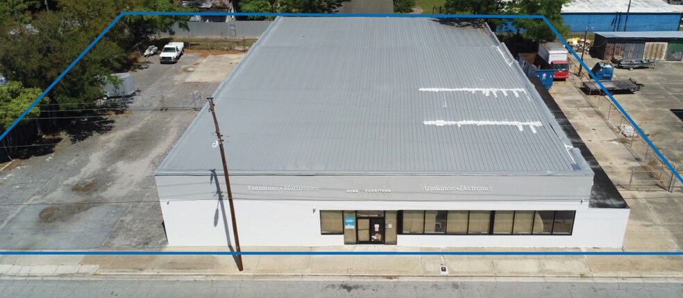 More Photos Of 1808 Norwich St, Brunswick Freestanding For Sale