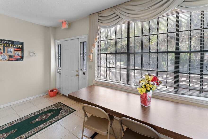 More Photos Of 902 W 36th St, Savannah Religious Facility For Lease