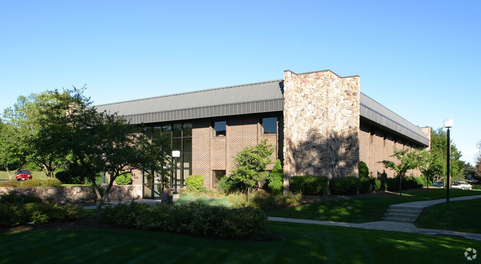 More Photos Of 2515 N 124th St, Brookfield Office For Sale