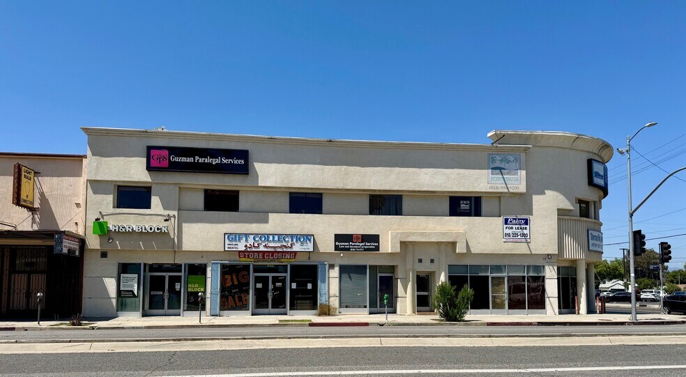 More Photos Of 18301-18307 Sherman Way, Reseda Office For Lease